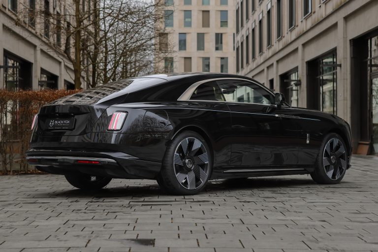 Rolls-Royce spectre - Image 4
